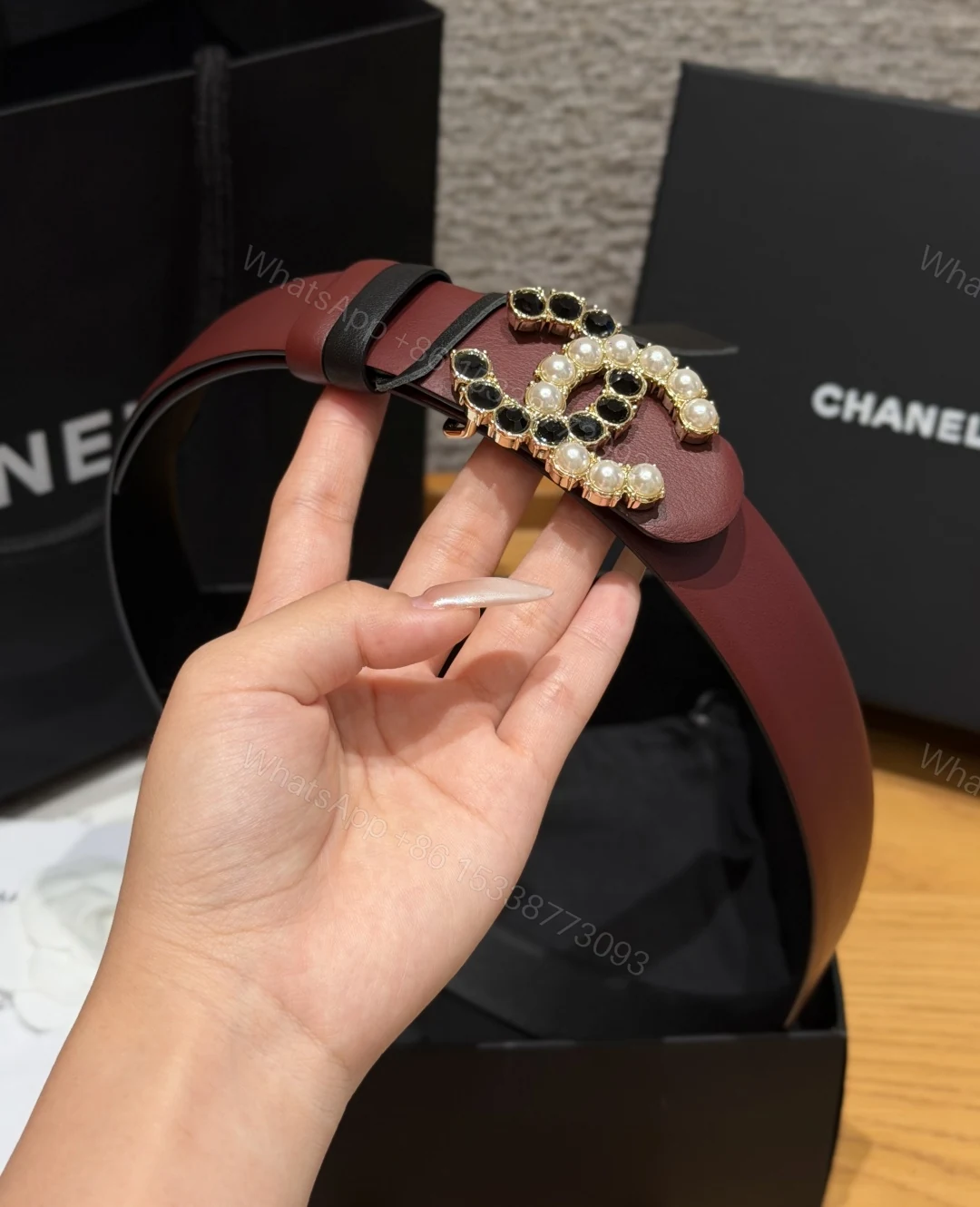 Chanel 原單珍珠黑寶石CC扣牛皮皮帶酒紅色 — view 1