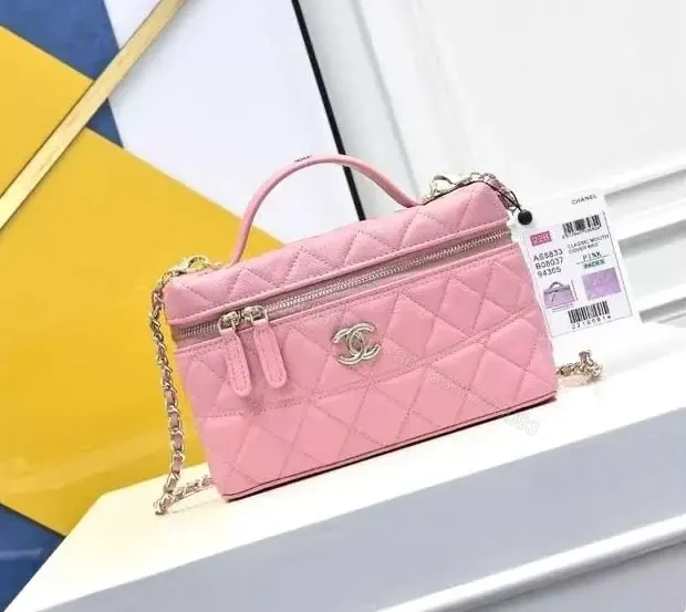 CHANEL Vanity with Chain — view 1