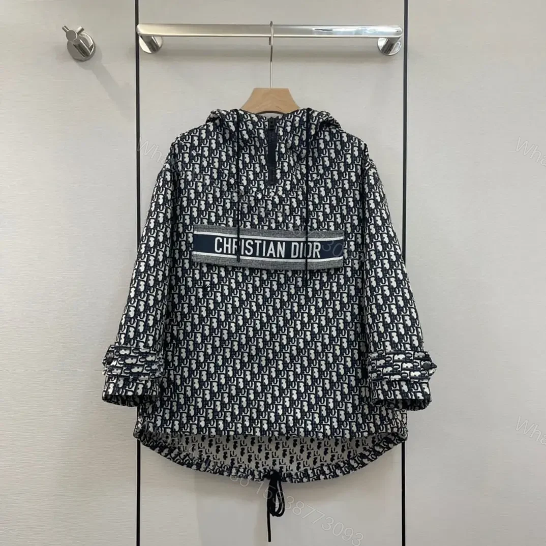 DIOR — view 1