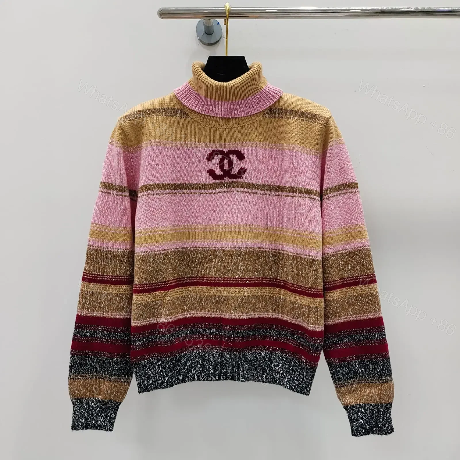 CHANEL — view 1