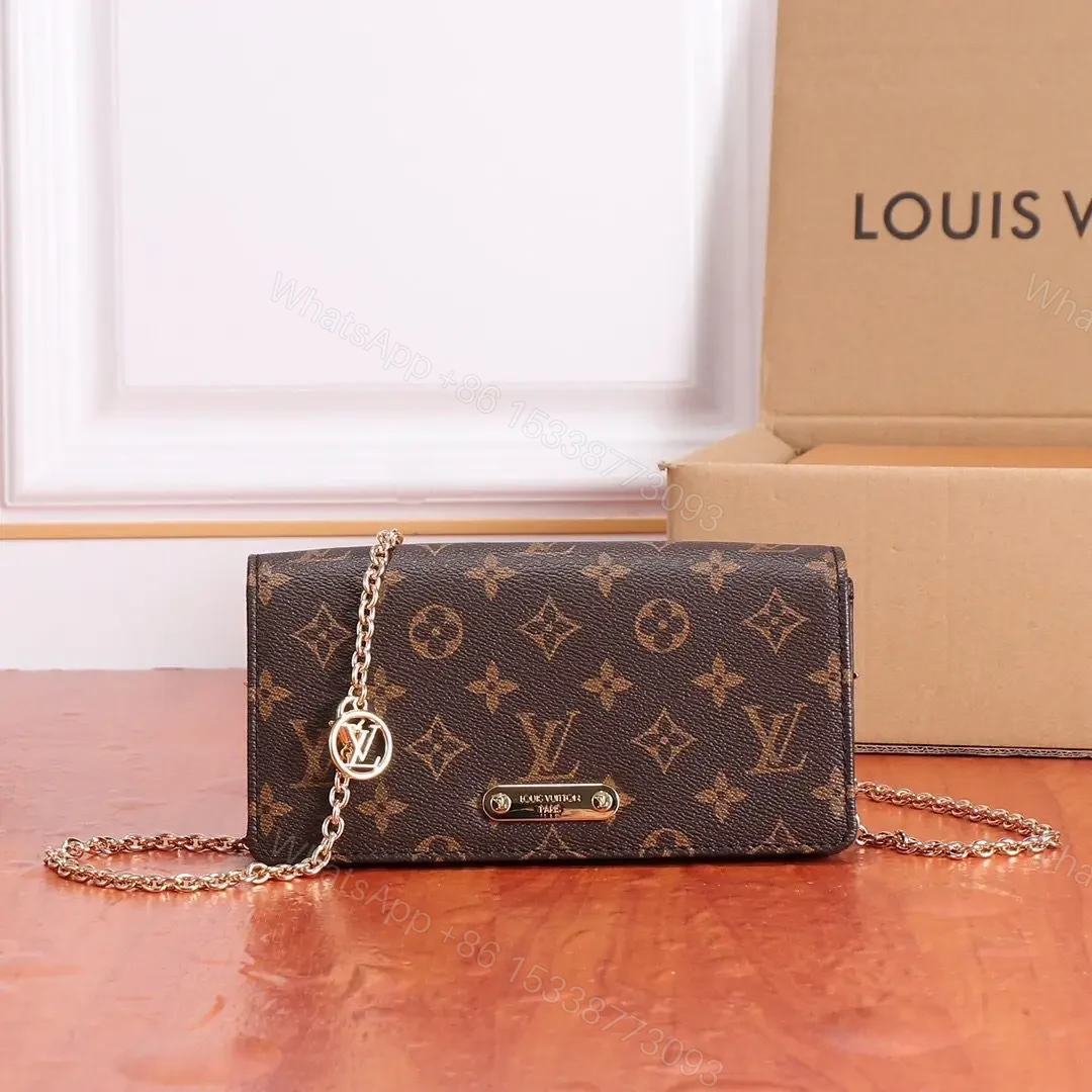LOUIS VUITTON — view 1
