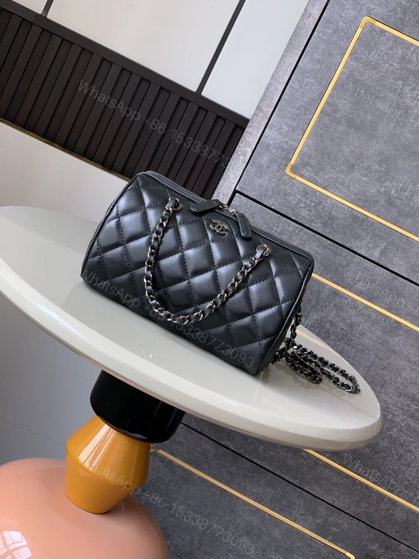 Chanel 高仿黑銀鏈條迷你箱型包 女士菱格小包 2025俐落氣質新色 — view 1