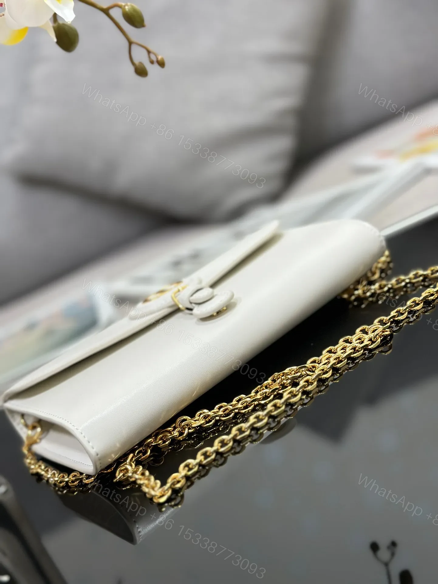 View 5 of Dior Bobby Women’s Crossbody Bag Super White Smooth Leather 21.5x12x4cm