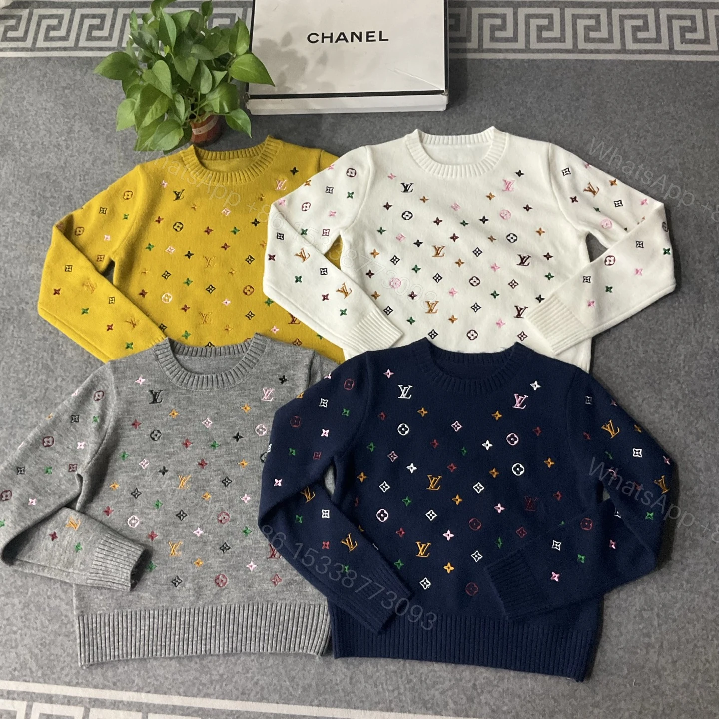 LV A貨女士彩色Monogram刺繡針織毛衣活潑百搭款 — view 1