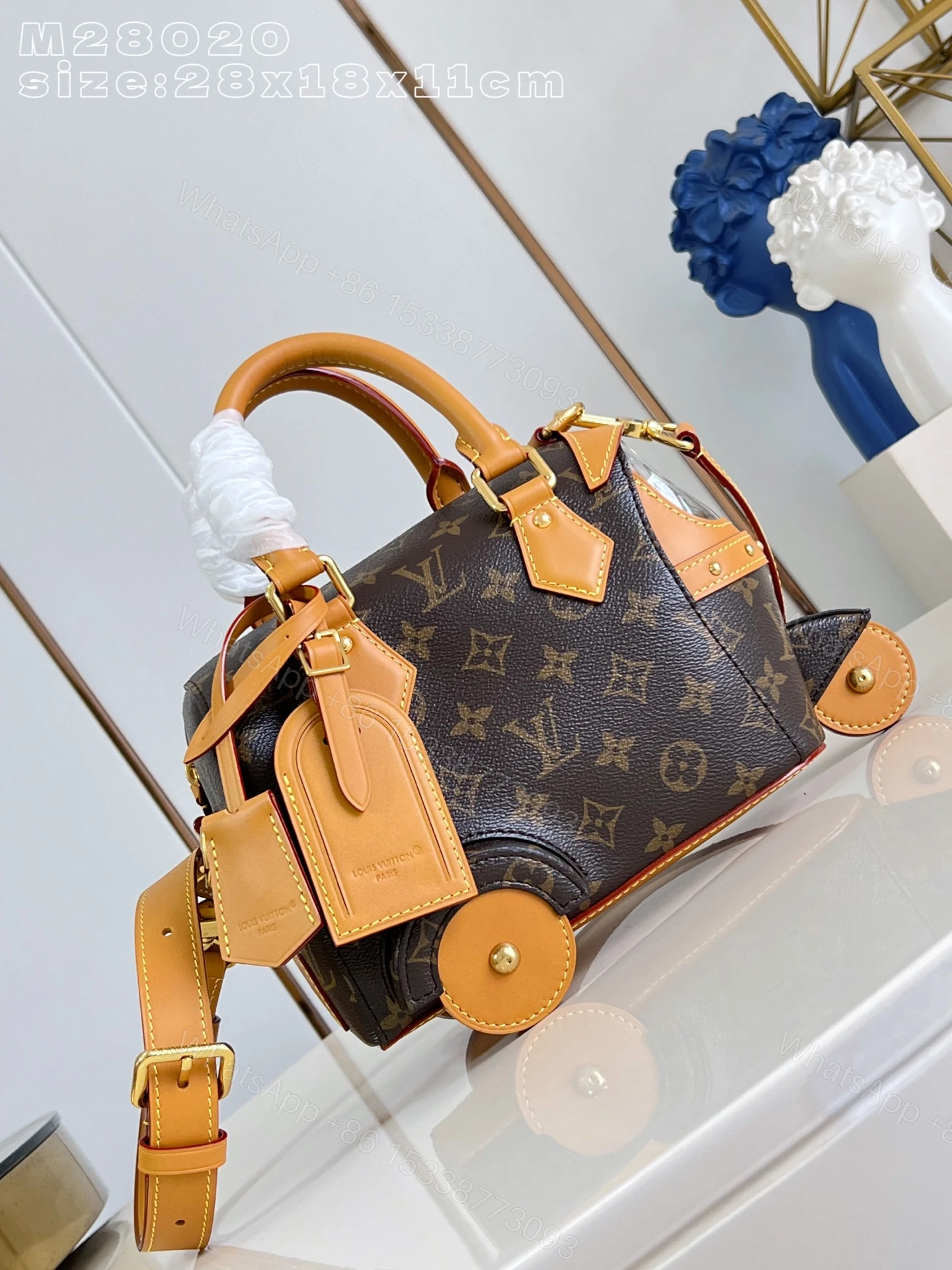 LV 高仿 女款 Nano Speedy 小車輪造型手提包 趣味設計款 — view 1