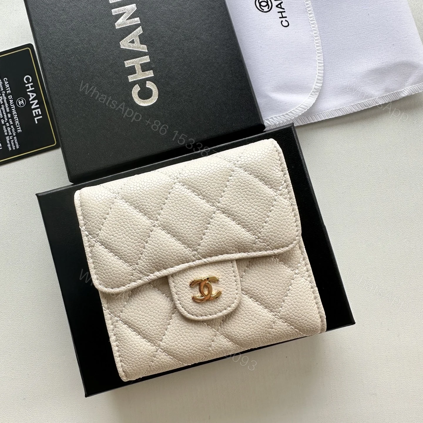 CHANEL 高仿米白色三折短夾 女士荔枝皮金LOGO 菱格設計百搭小夾 — view 1