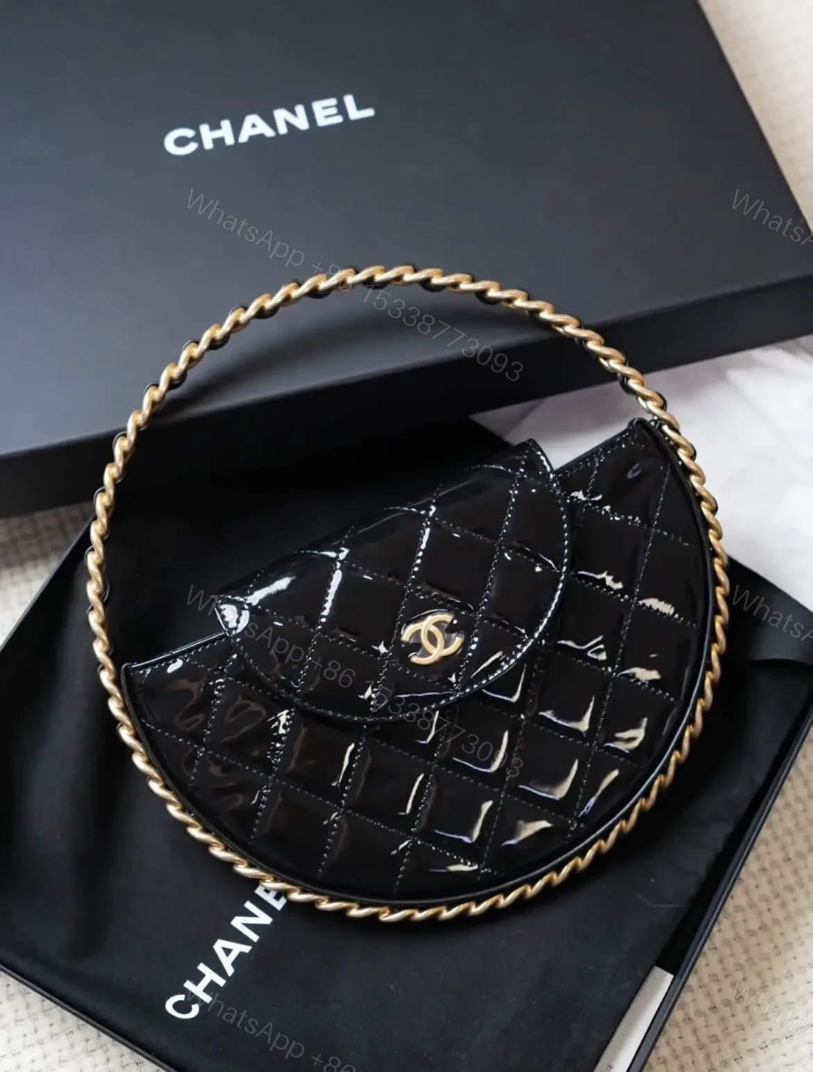CHANEL — view 1
