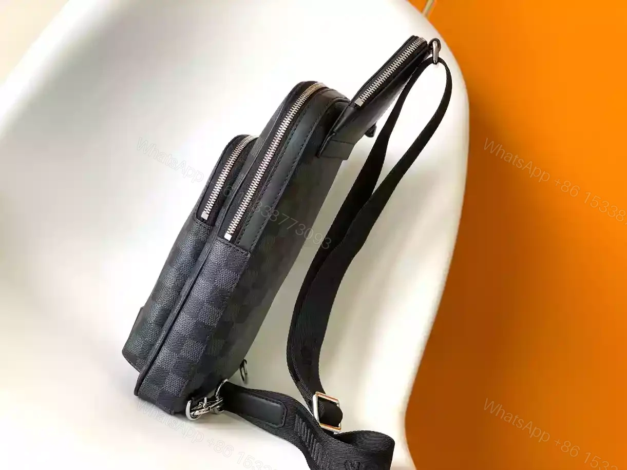 View 8 of LOUIS VUITTON AVENUE SLINGBAG NM – LBV415