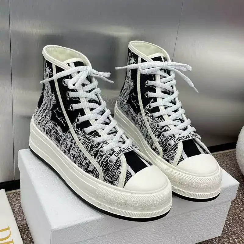 WALK’N’DIOR HIGH-TOP PLATFORM SNEAKERS WOMEN NEW YORK STATUE OF LIBERTY EMBROIDERED BLACK – CD162 — view 1