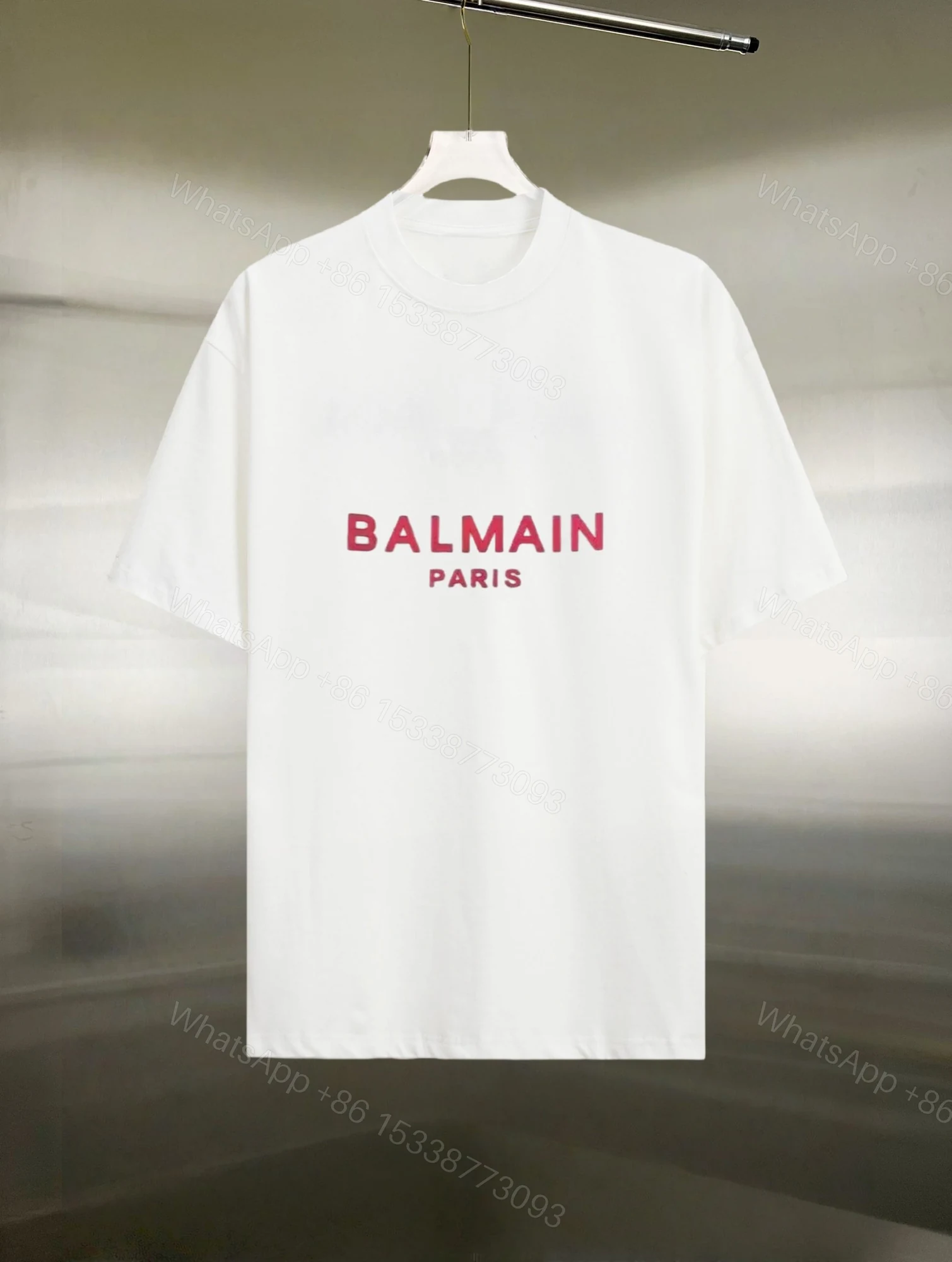 Balmain一比一白色短袖T恤紅色品牌字樣巴黎簡約款 — view 1