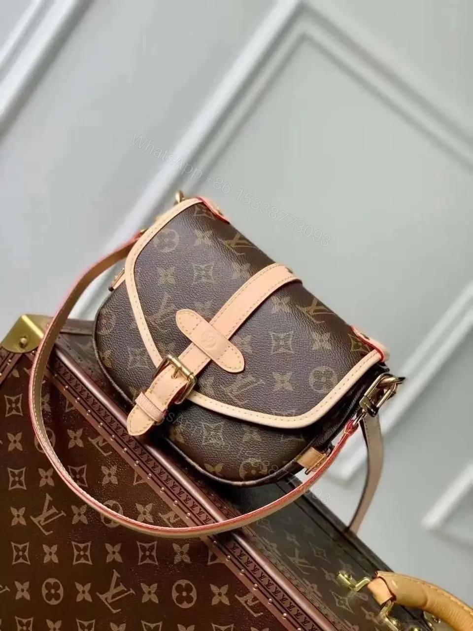 LOUIS VUITTON — view 1