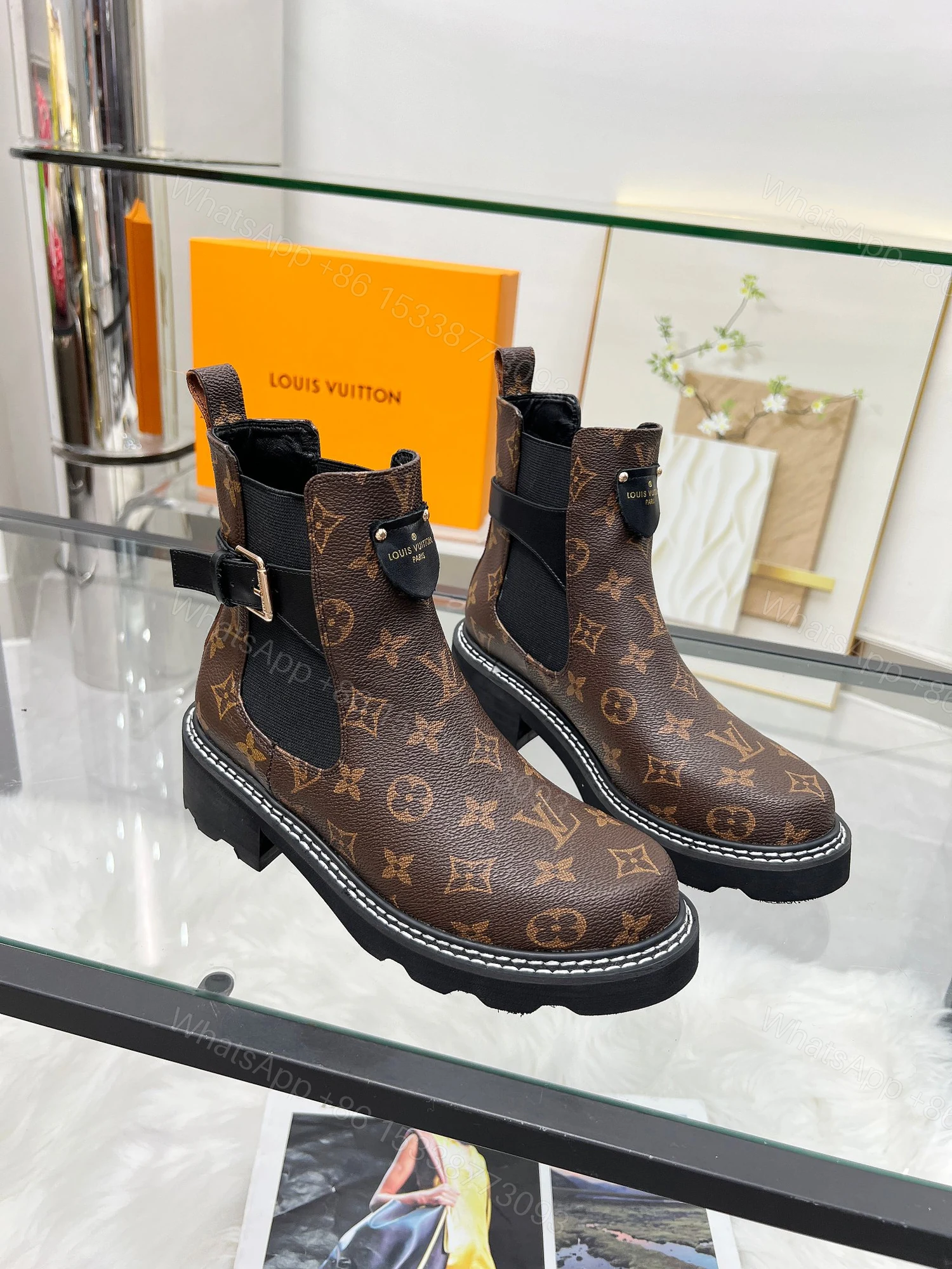 LV 一比一切爾西短靴 女士Monogram厚底皮靴 — view 1
