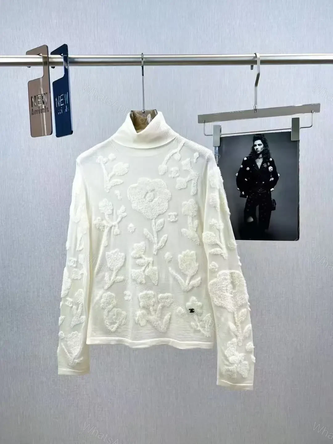 CHANEL — view 1
