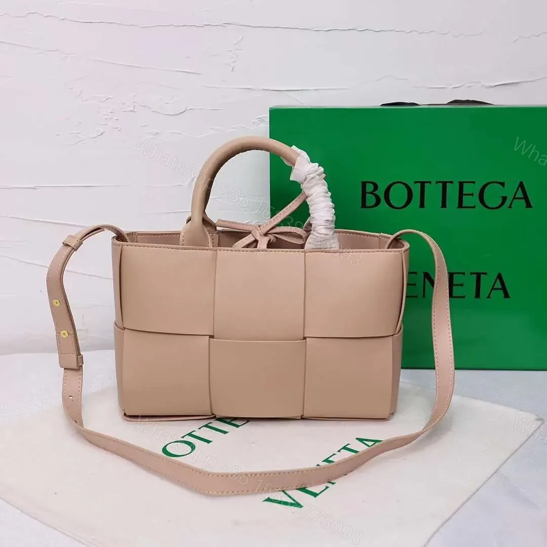 BOTTEGA — view 1