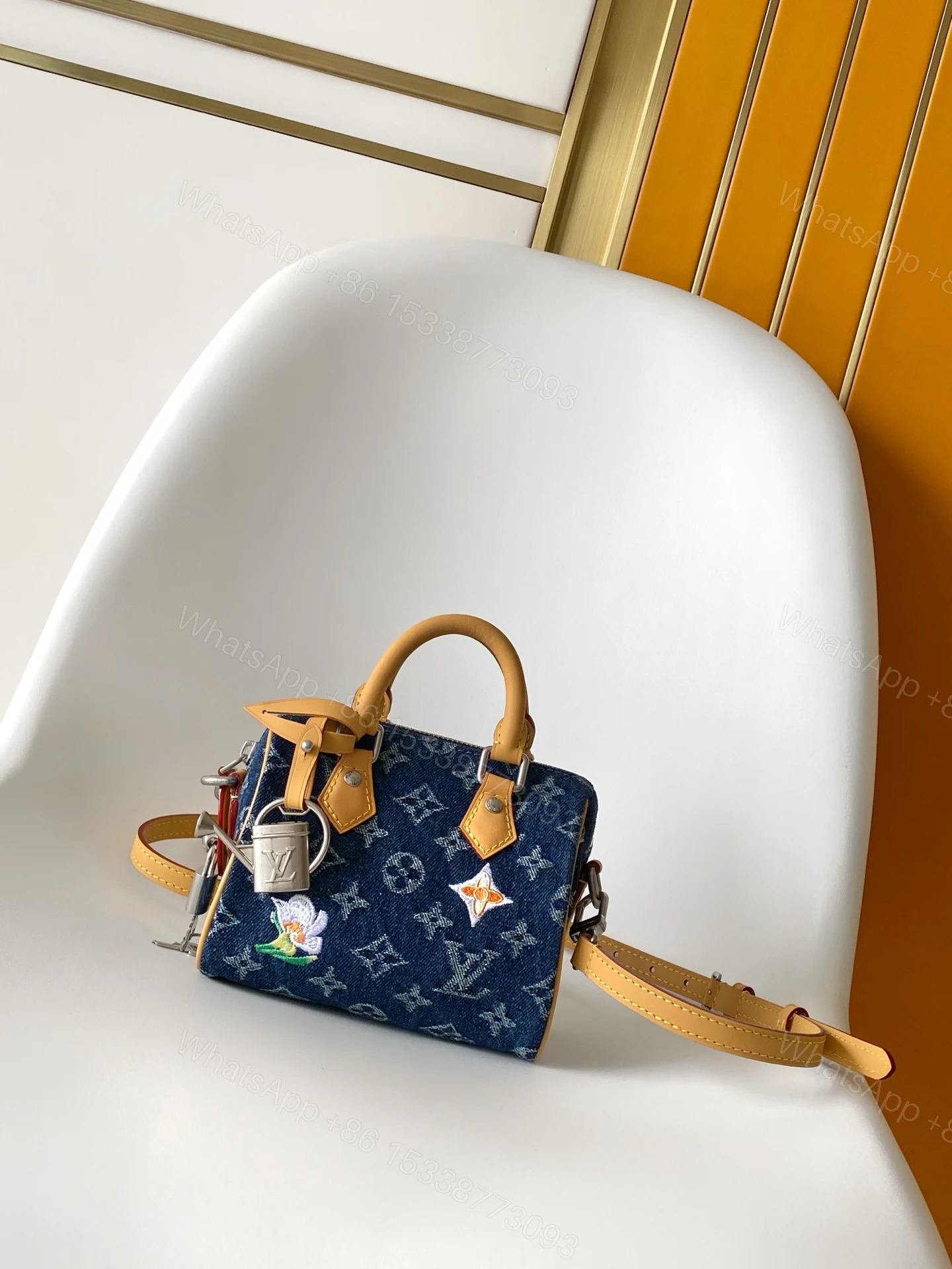 LV 一比一 女款 迷你 Speedy 牛仔刺繡 手提斜背包 可愛輕奢款 — view 1