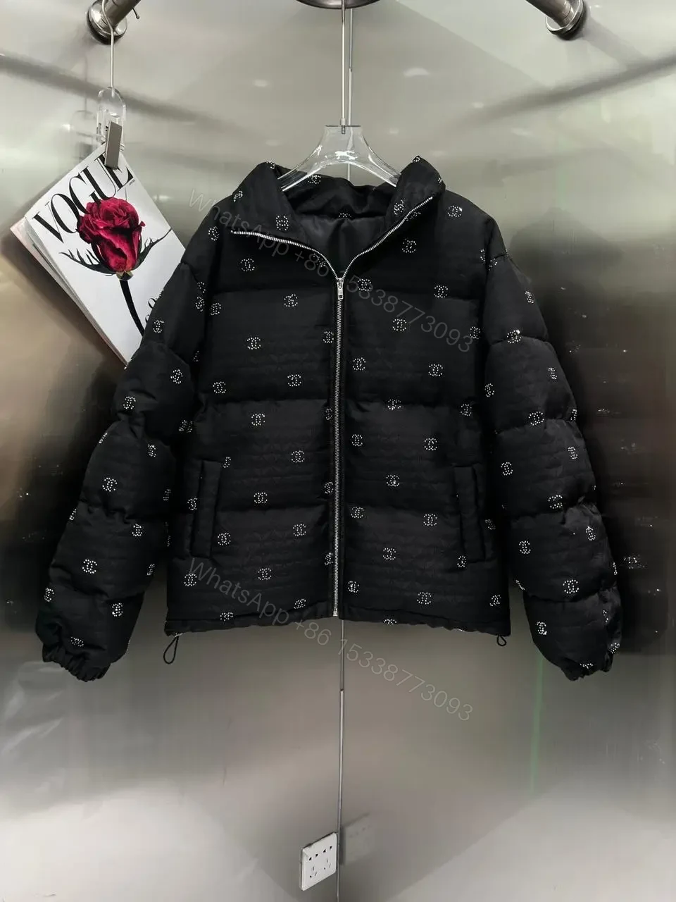 CHANEL — view 1