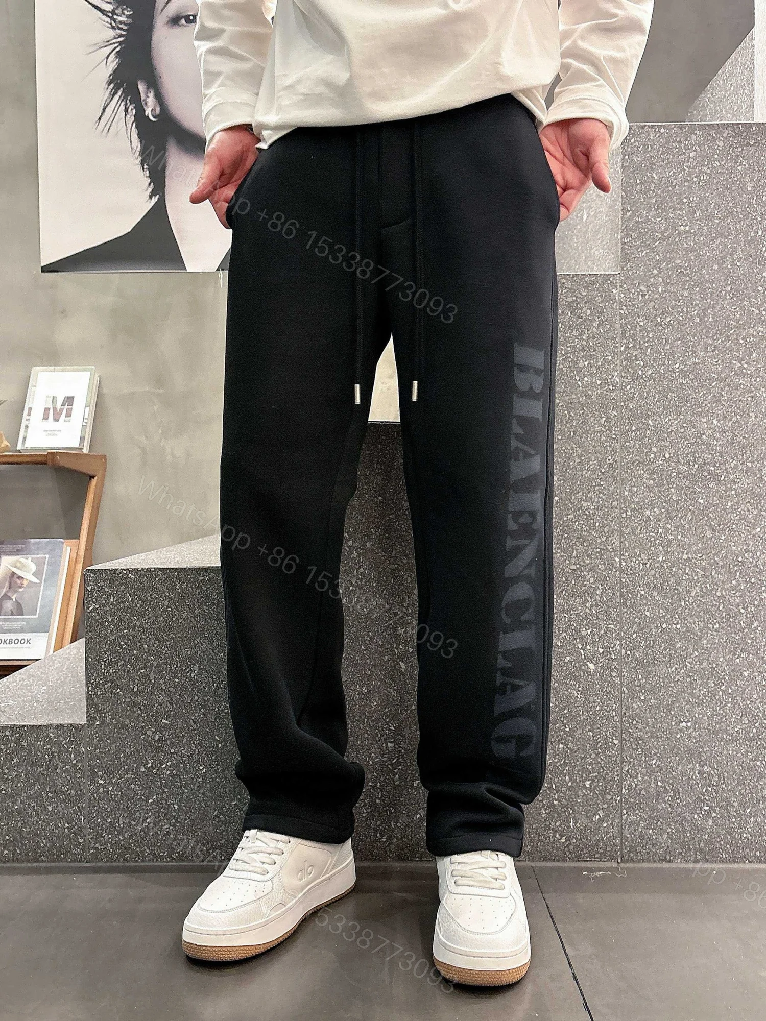 Balenciaga A貨運動褲男款 黑色LOGO直筒褲 潮流簡約設計 — view 1