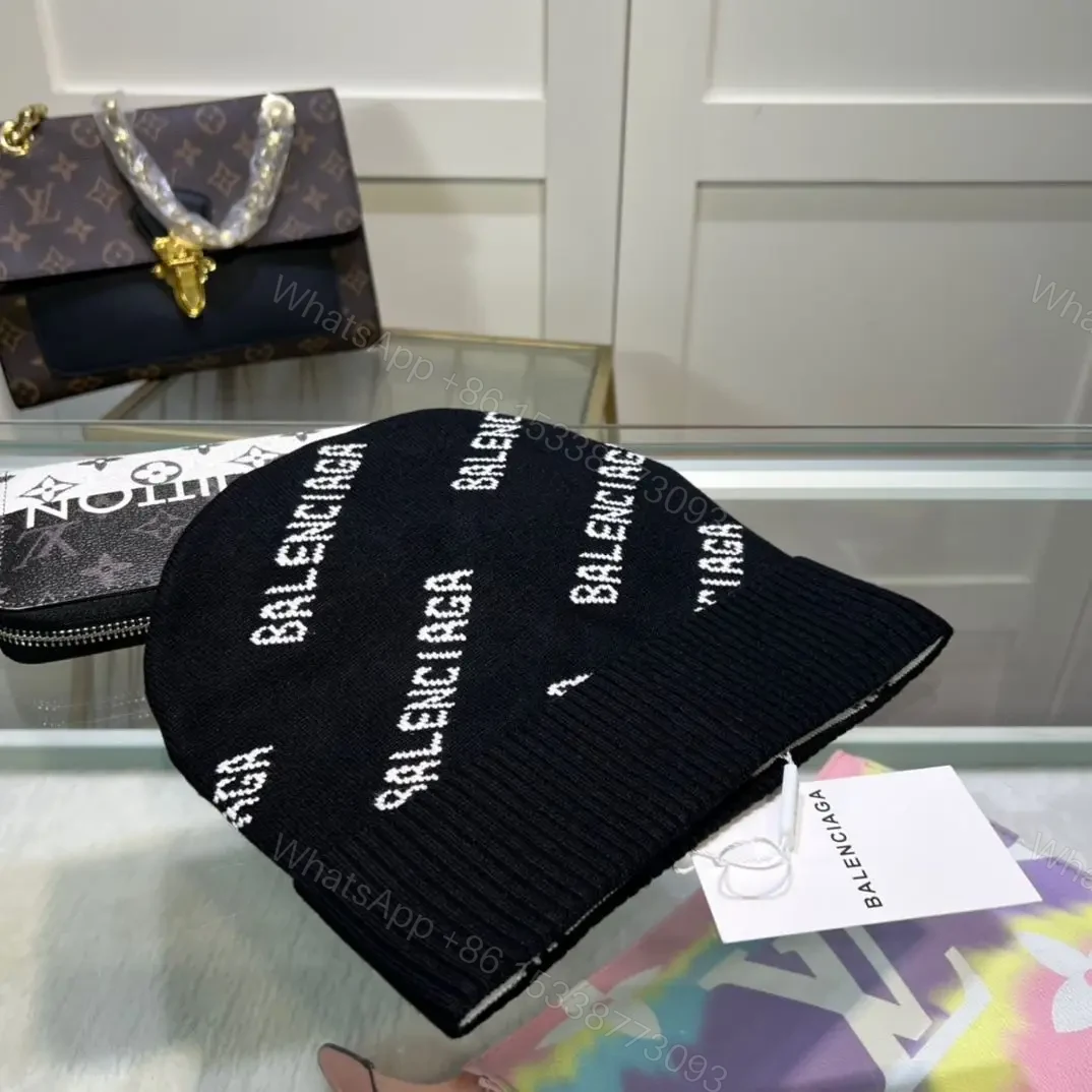 BALENCIAGA — view 1