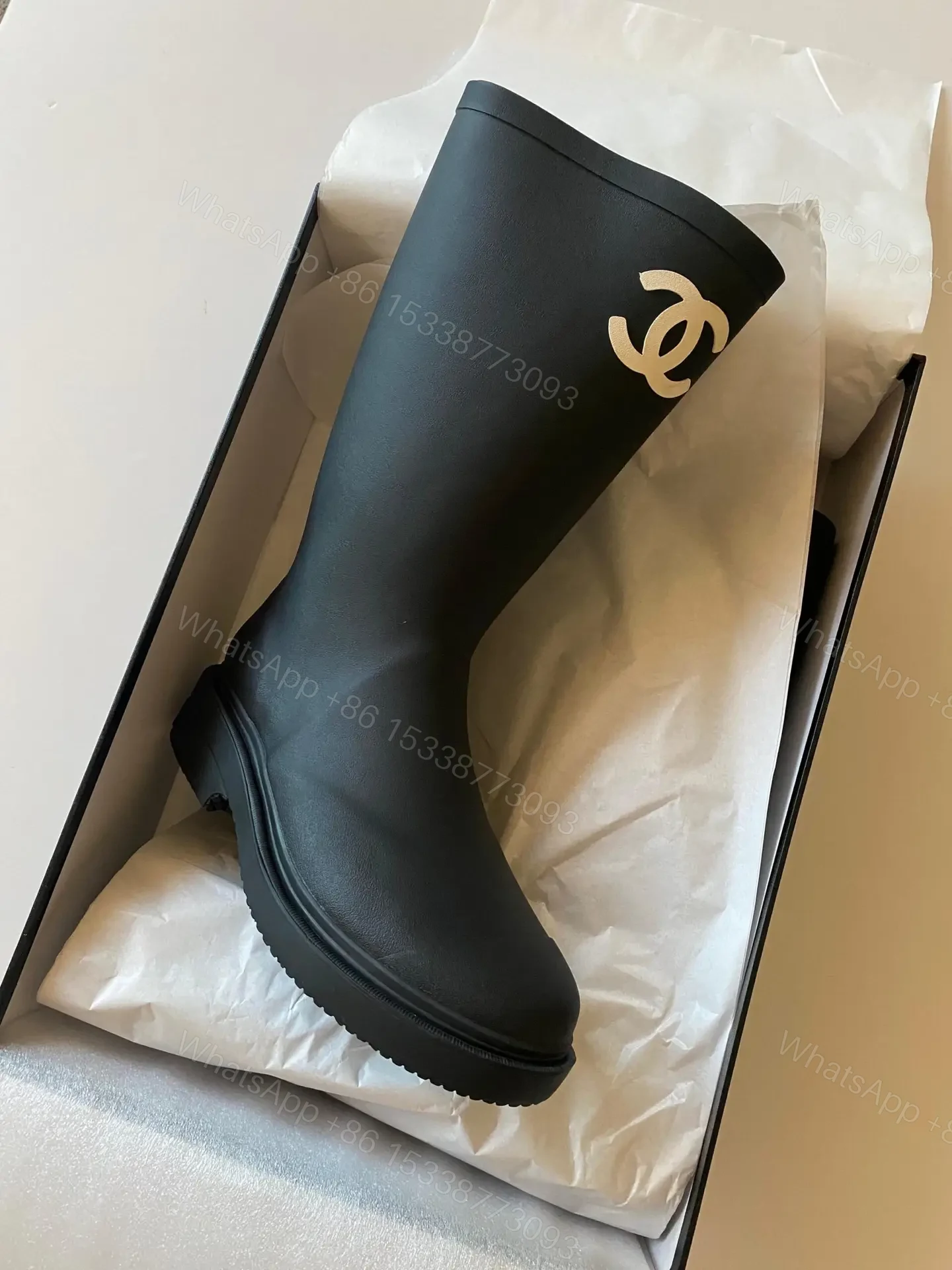 CHANEL — view 1