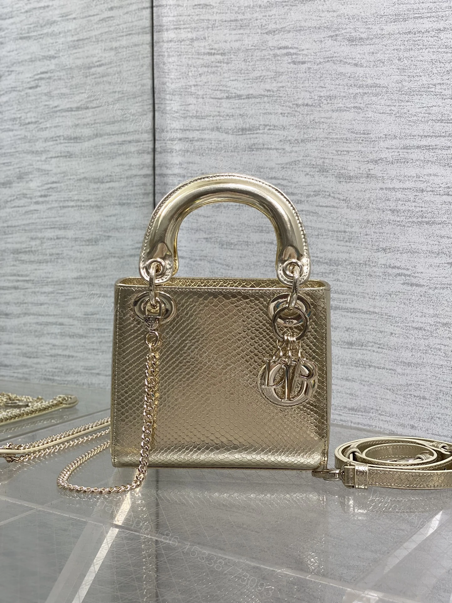 Dior 高仿 女款 Lady 金色亮面壓紋手提包 高端時尚款 — view 1