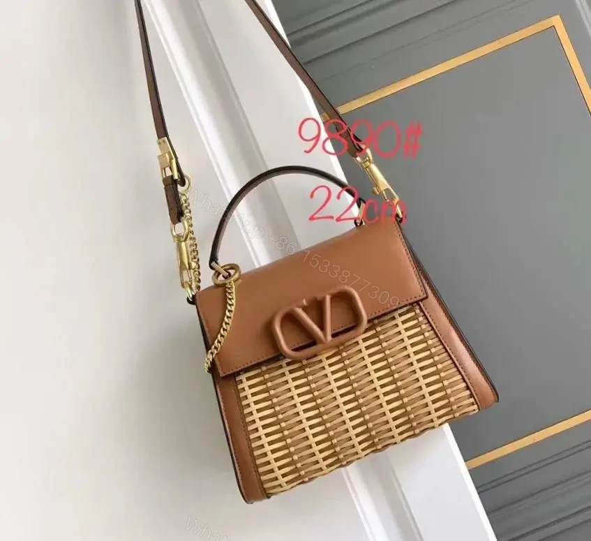 VALENTINO — view 1