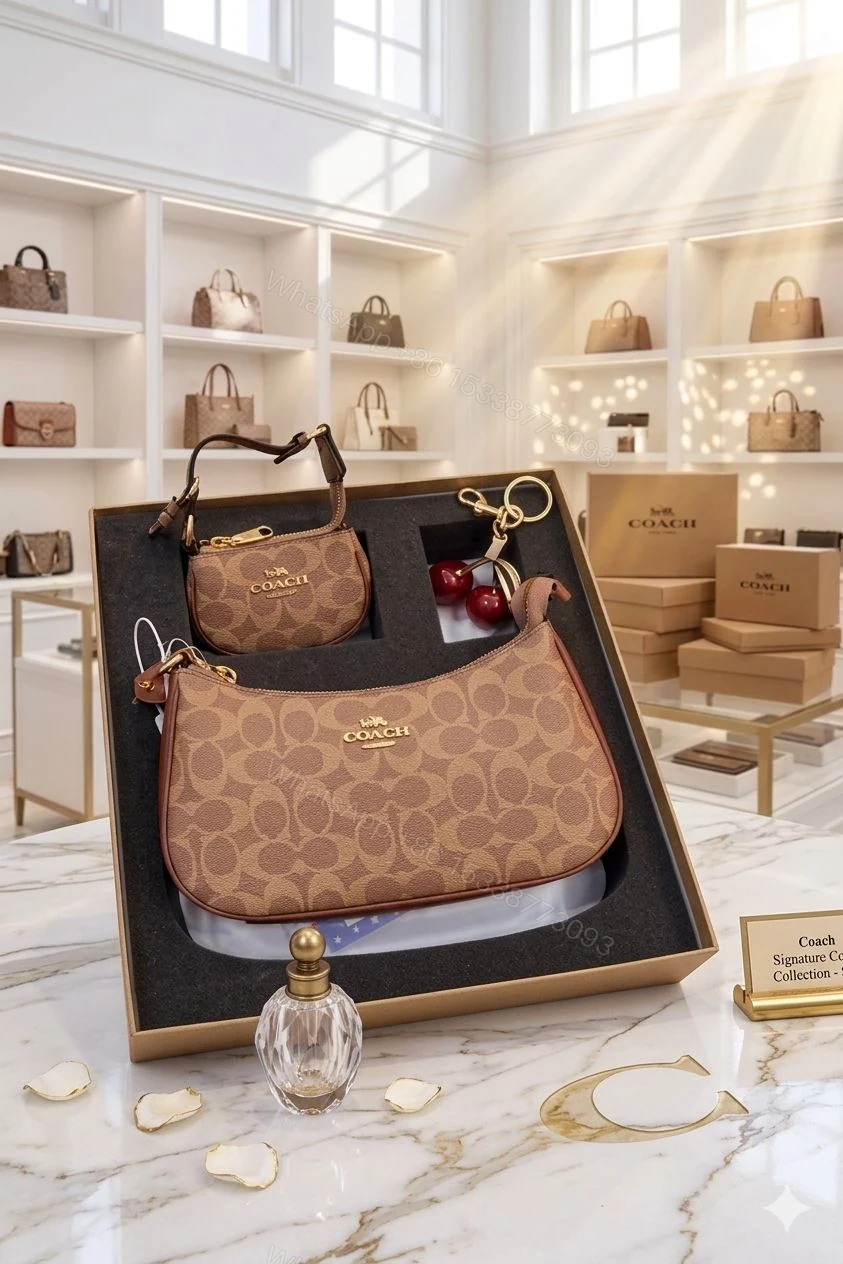 3 piece set Coach — view 1
