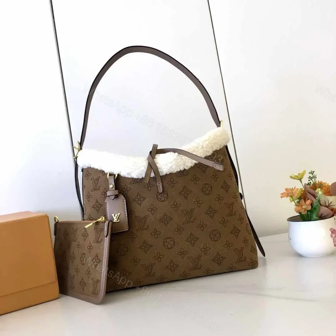 LOUIS VUITTON — view 1