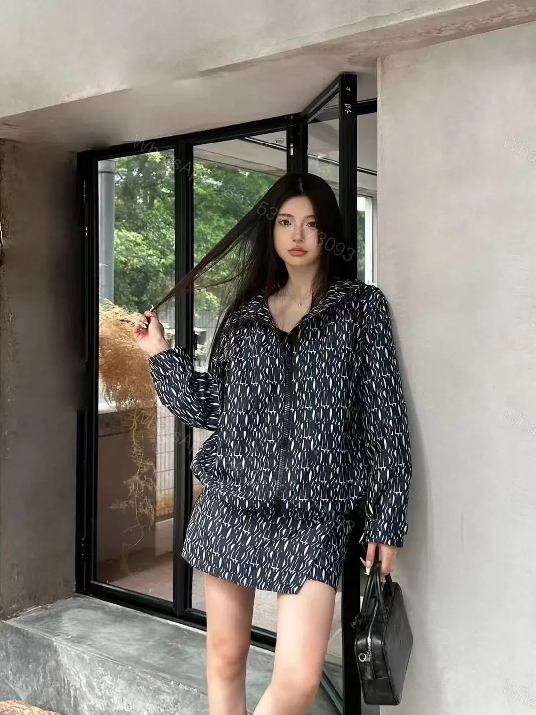 DIOR — view 1