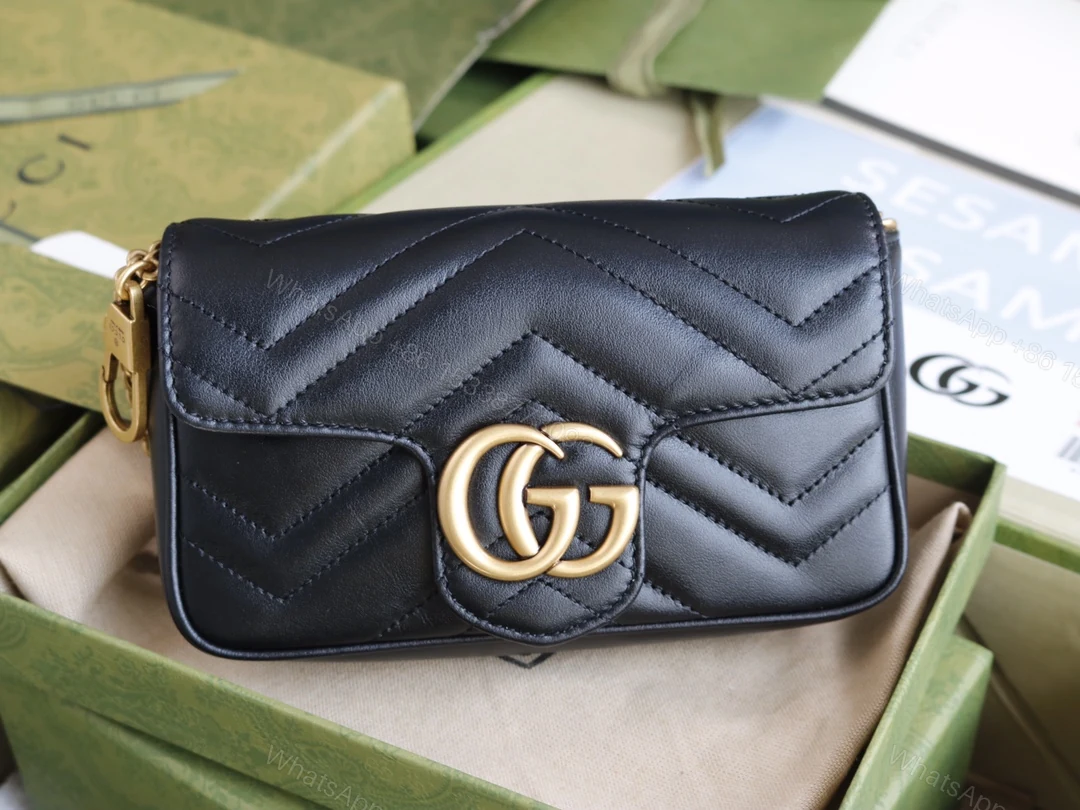 GUCCI 一比一黑色GG Marmont迷你包 金色Logo鏈條斜背款 — view 1
