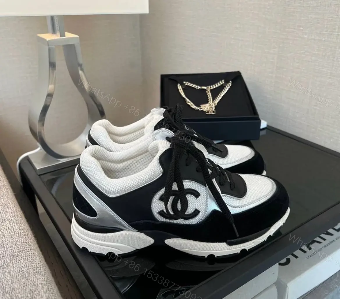 CHANEL — view 1