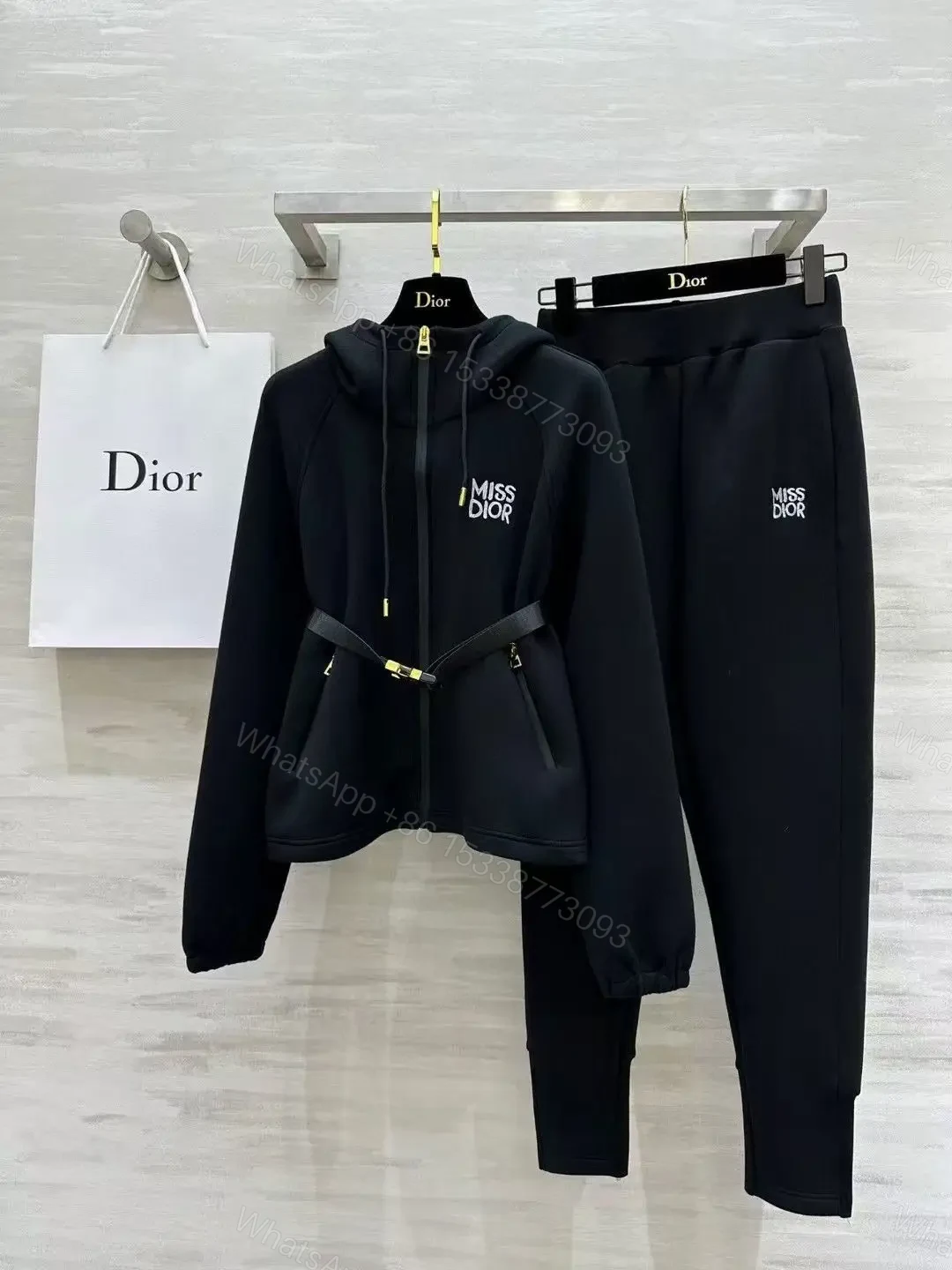 DIOR — view 1