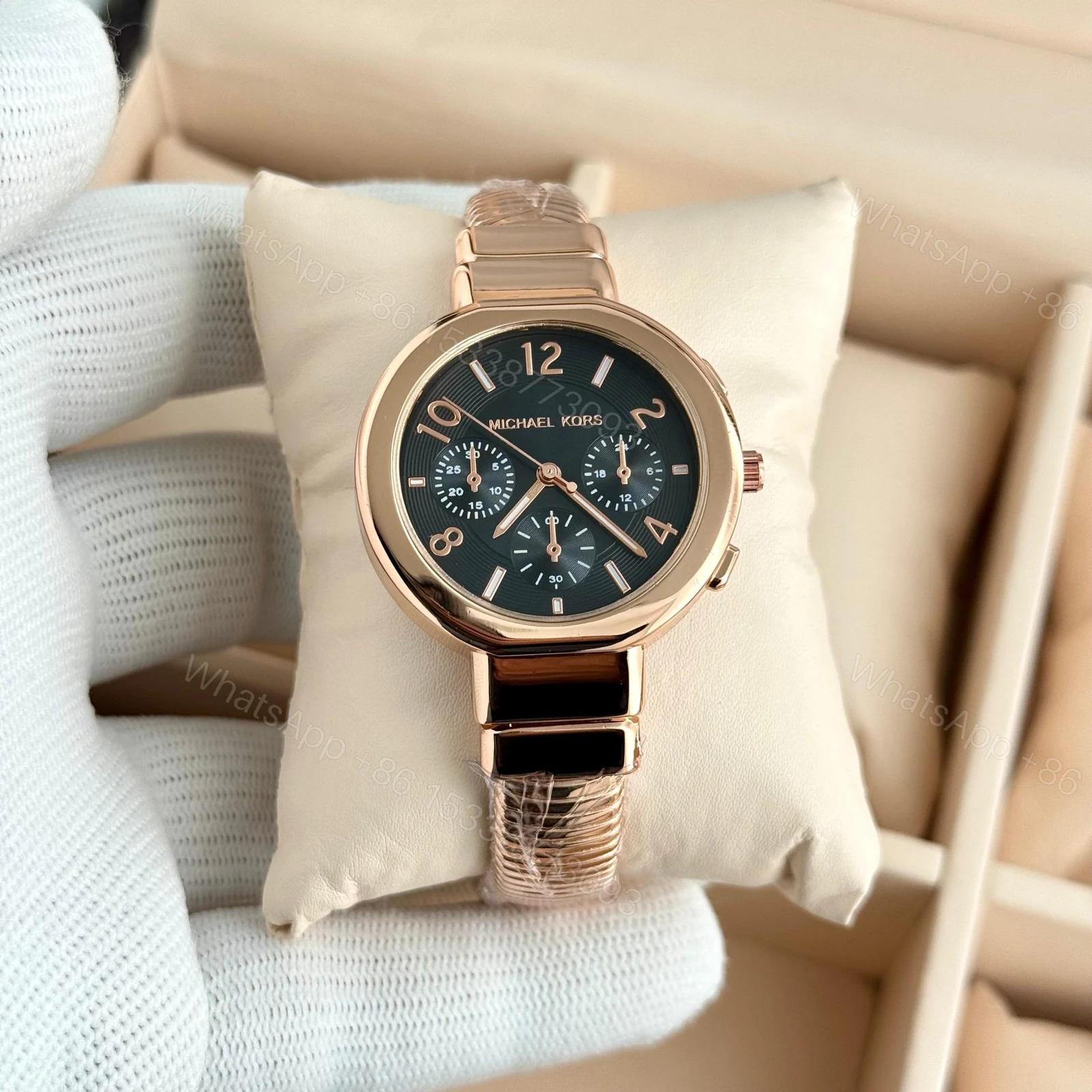 Michael Kors Gramercy Black Dial Rose Gold Kada Watch Ladies First Copy | 7A Replica — view 1
