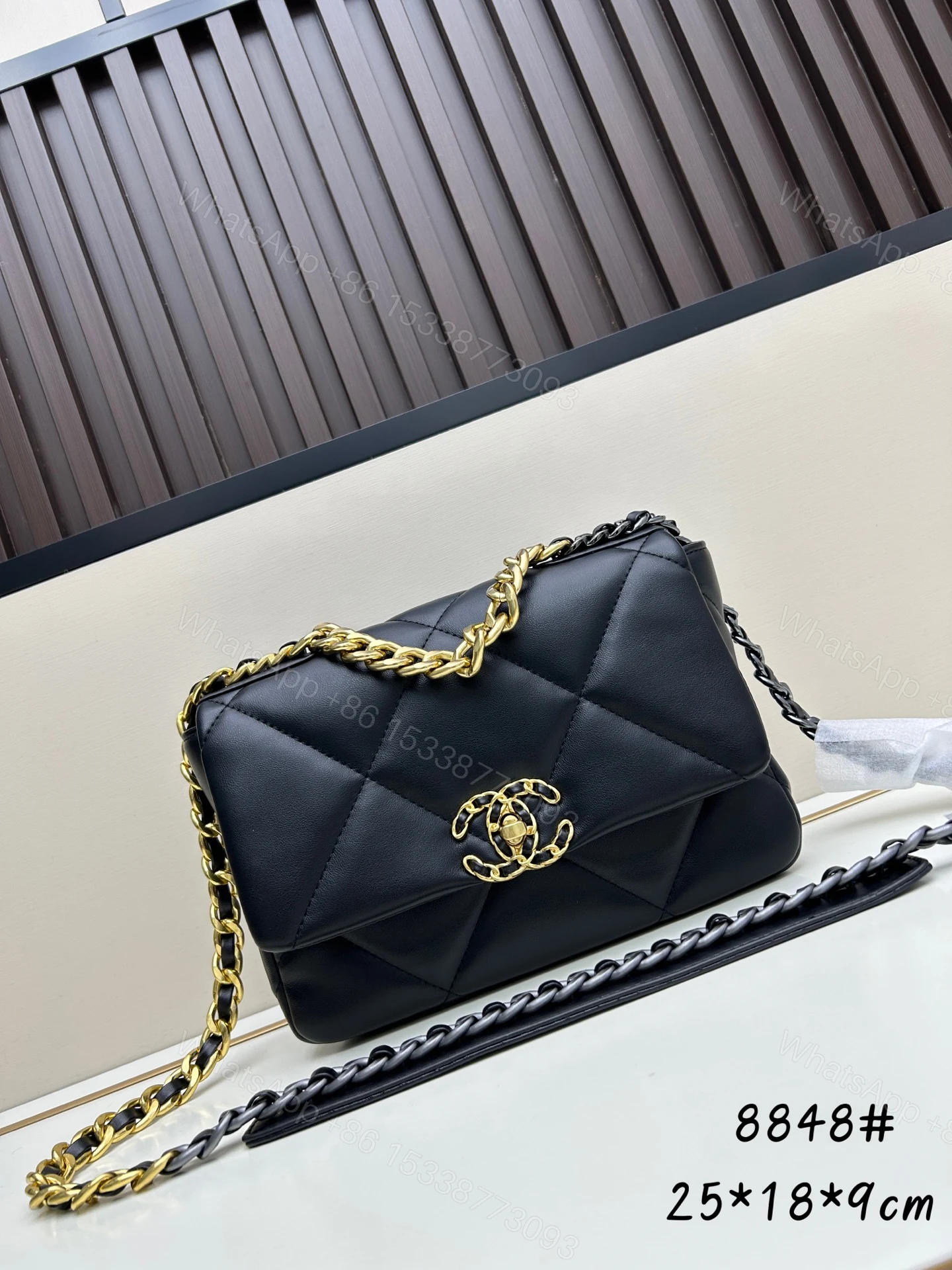 CHANEL一比一黑色絎縫大鏈條包復古金屬肩背包25cm挺括百搭款 — view 1