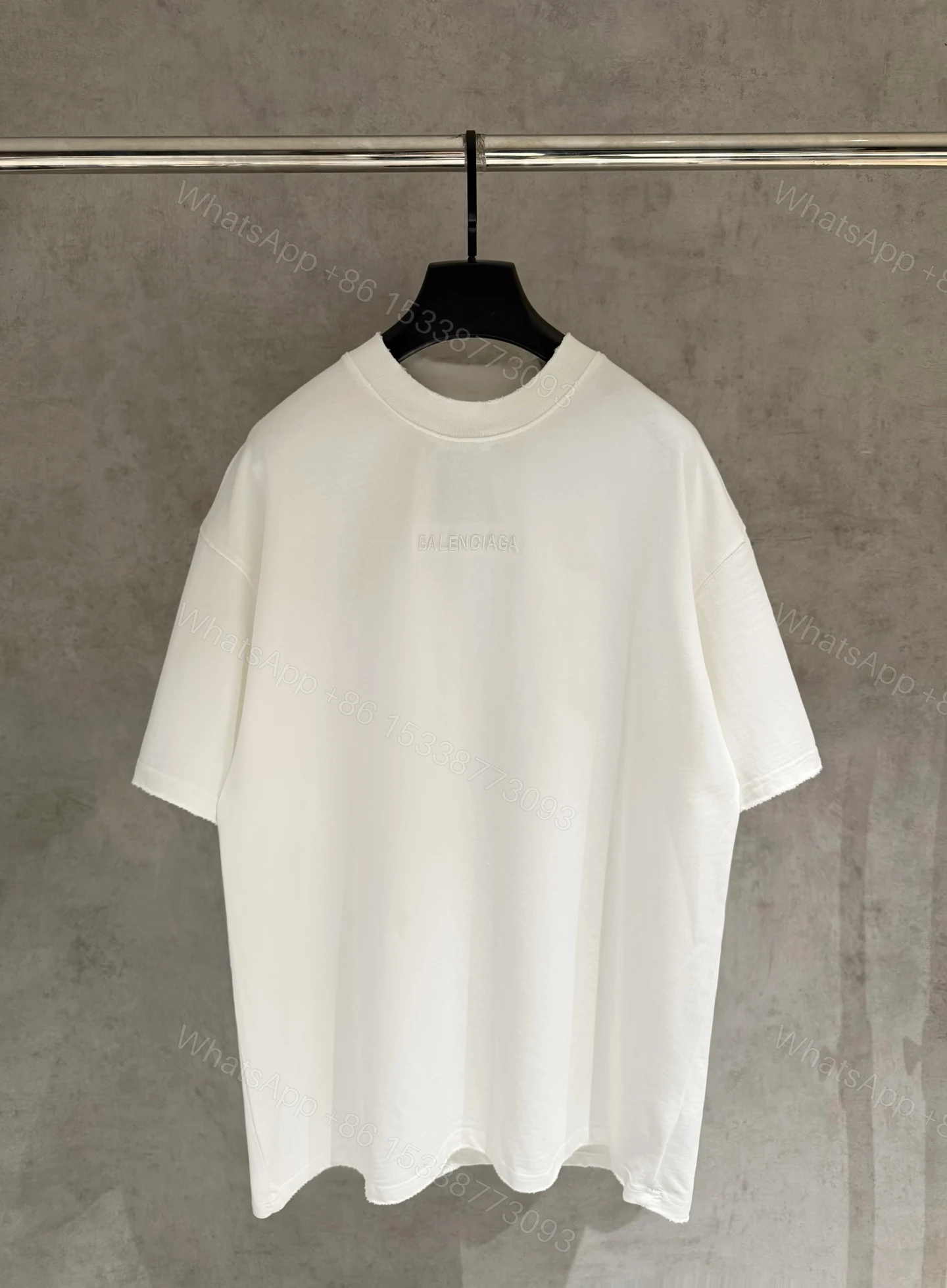 Balenciaga 一比一 男款紅標字母短袖T恤 潮流街頭百搭款 — view 1