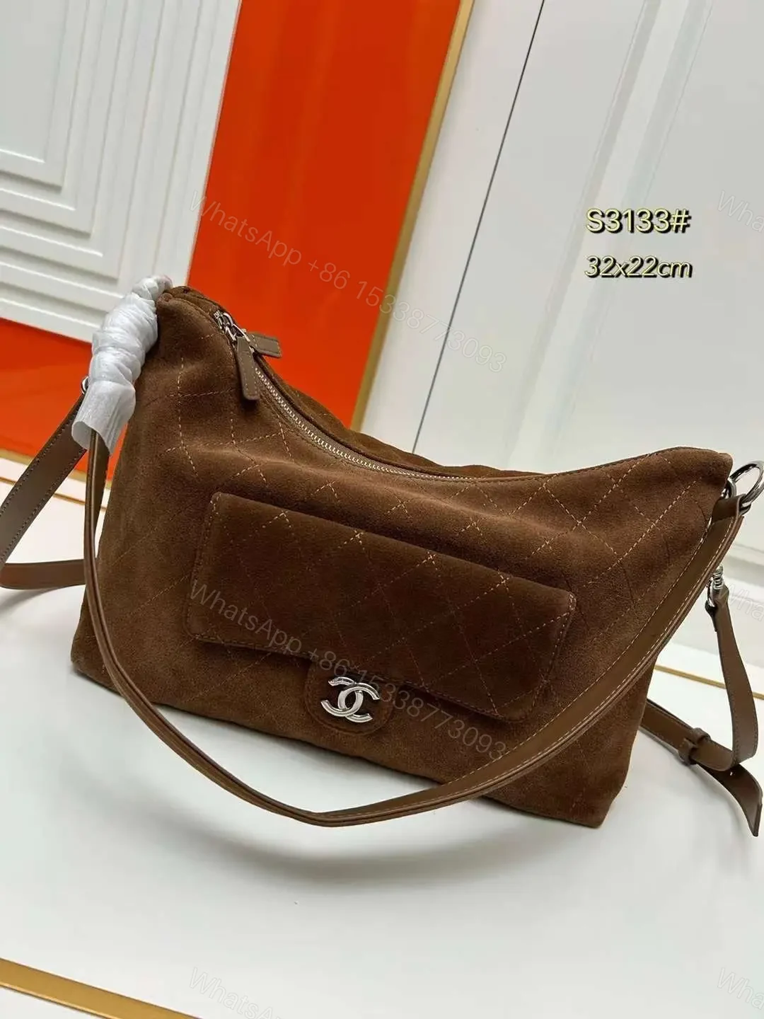 CHANEL — view 1