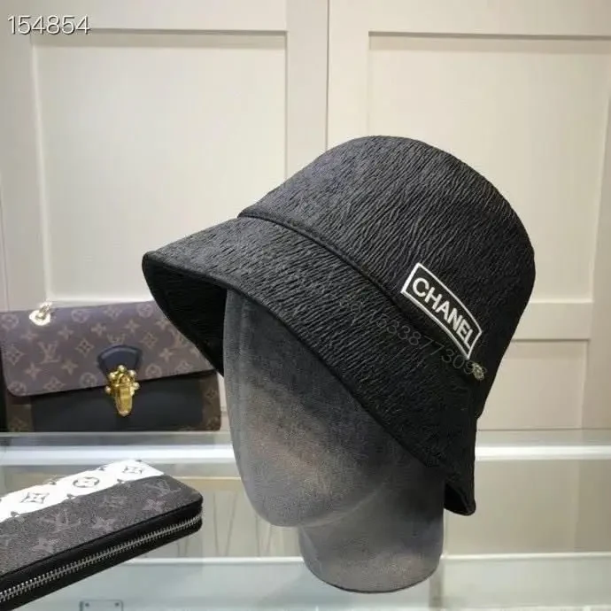 CHANEL — view 1