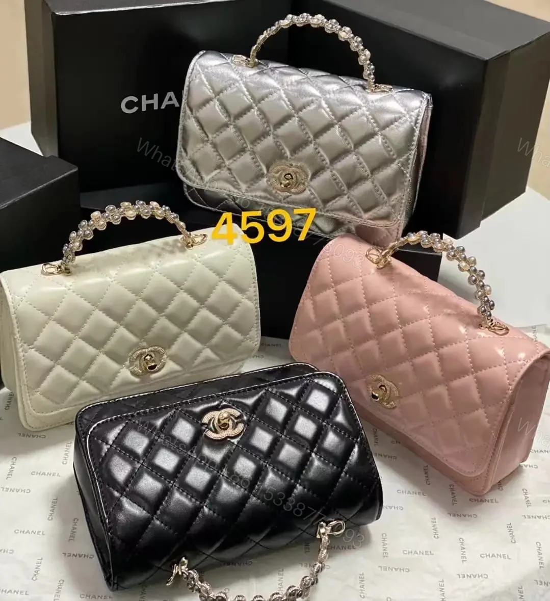 CHANEL — view 1