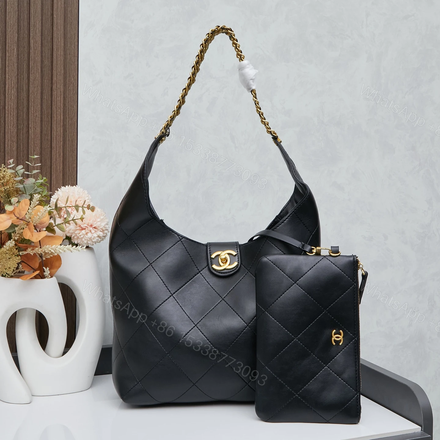Chanel 經典菱格鏈條包 黑色高仿皮革工藝呈現奢華時尚感 — view 1