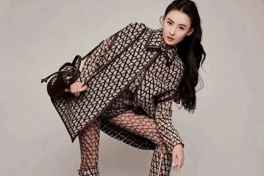 VALENTINO — view 1