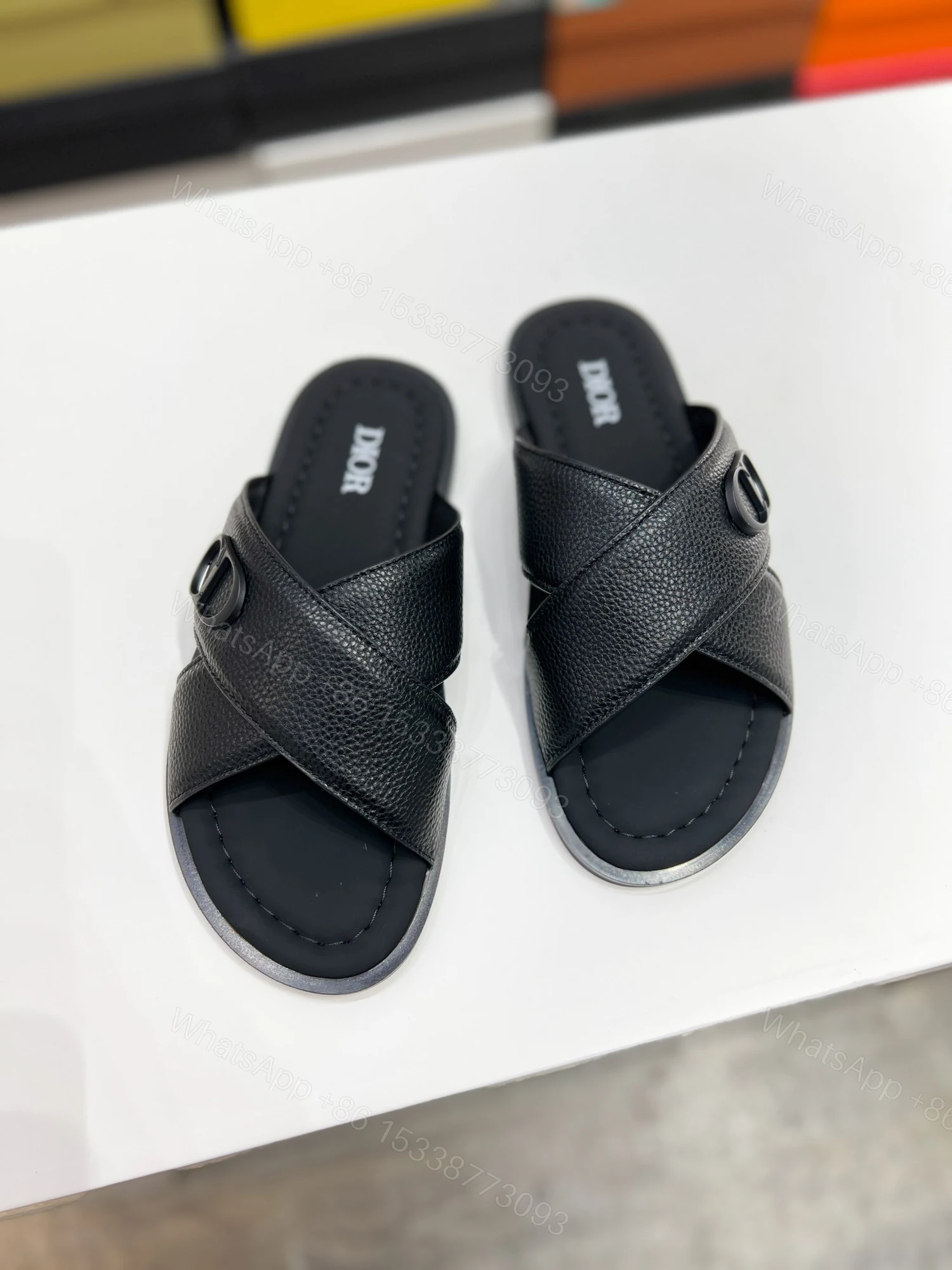 DIOR 一比一 男款CD交叉拖鞋 黑色皮革涼拖 — view 1