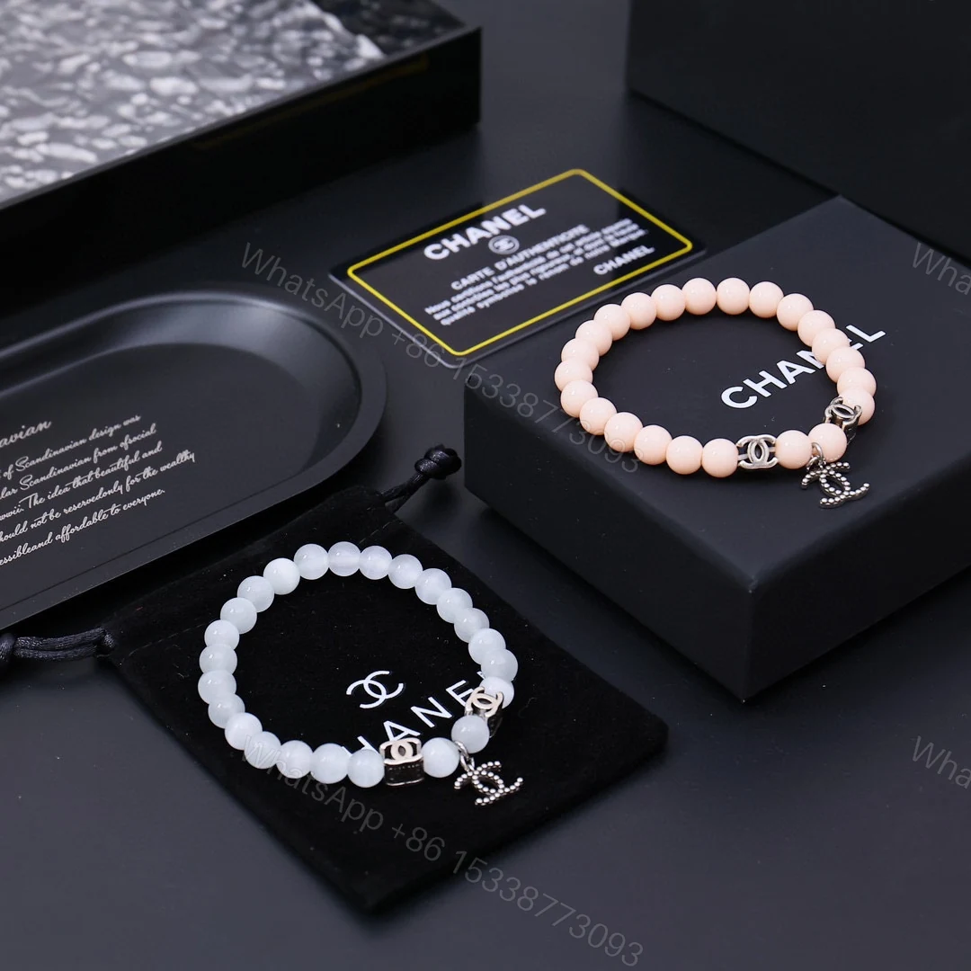 Chanel高仿天然石串珠手鍊 雙色搭配CC LOGO吊飾設計 — view 1