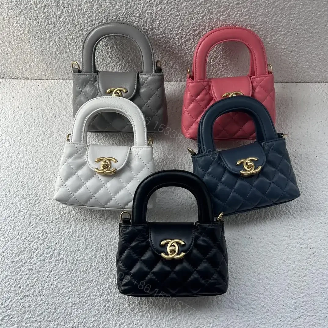 CHANEL — view 1