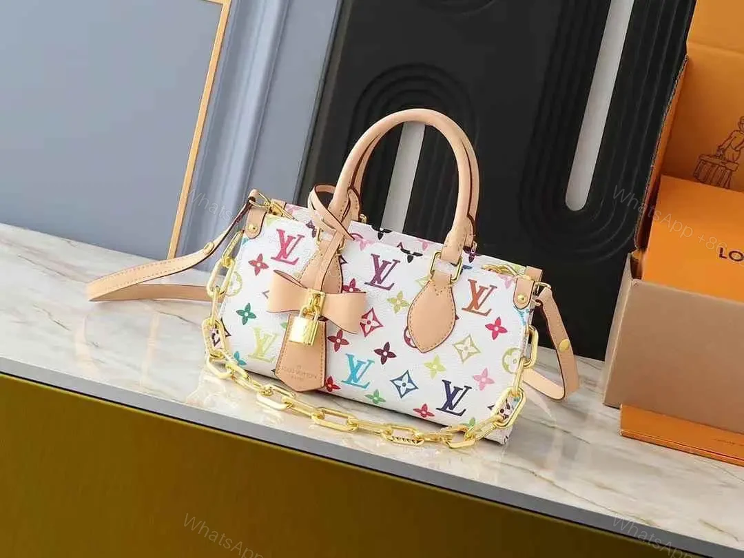 LOUIS VUITTON — view 1
