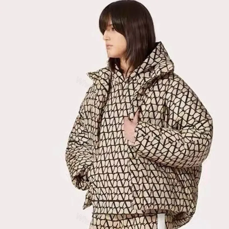 VALENTINO — view 1