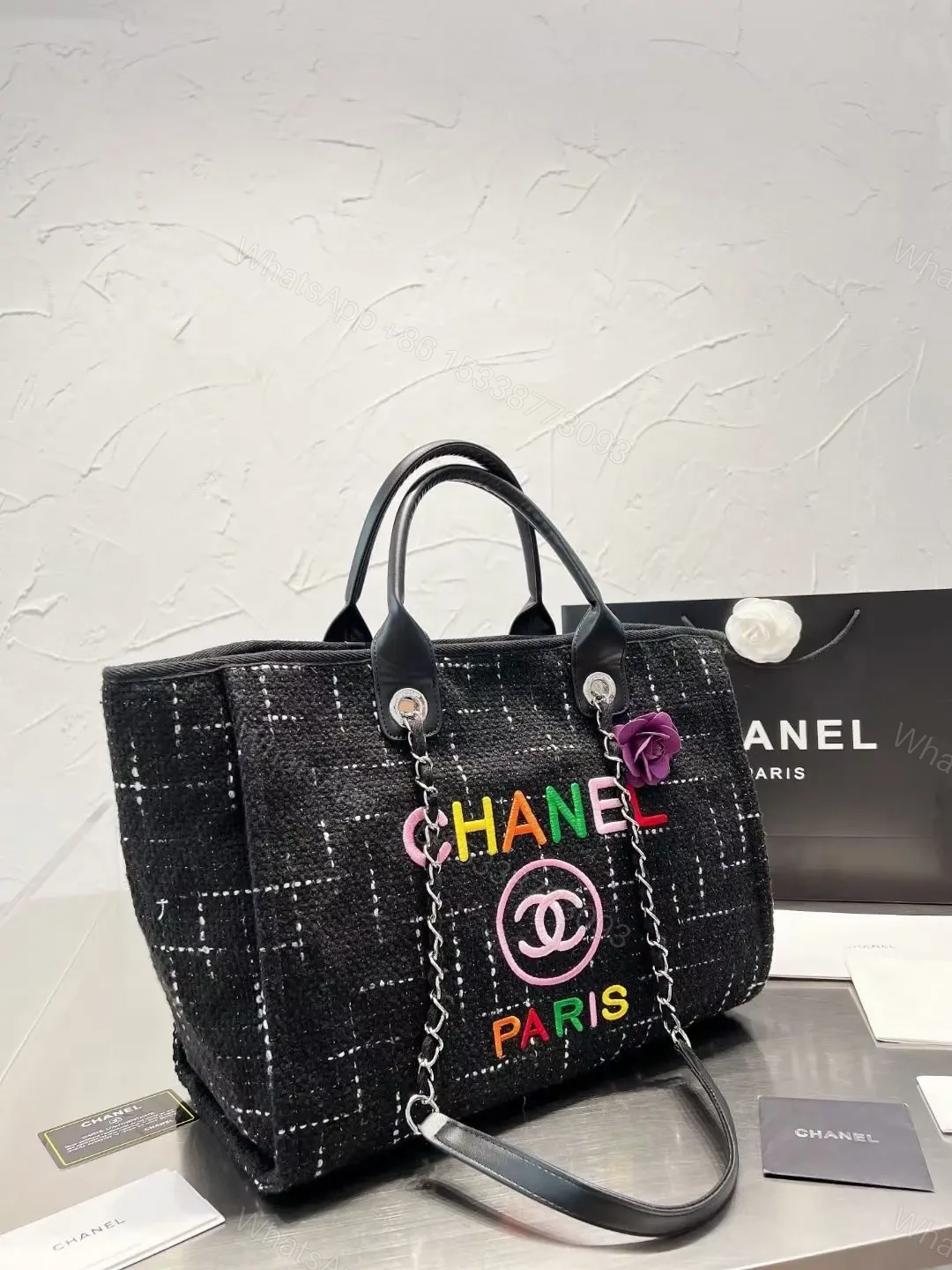 CHANEL — view 1