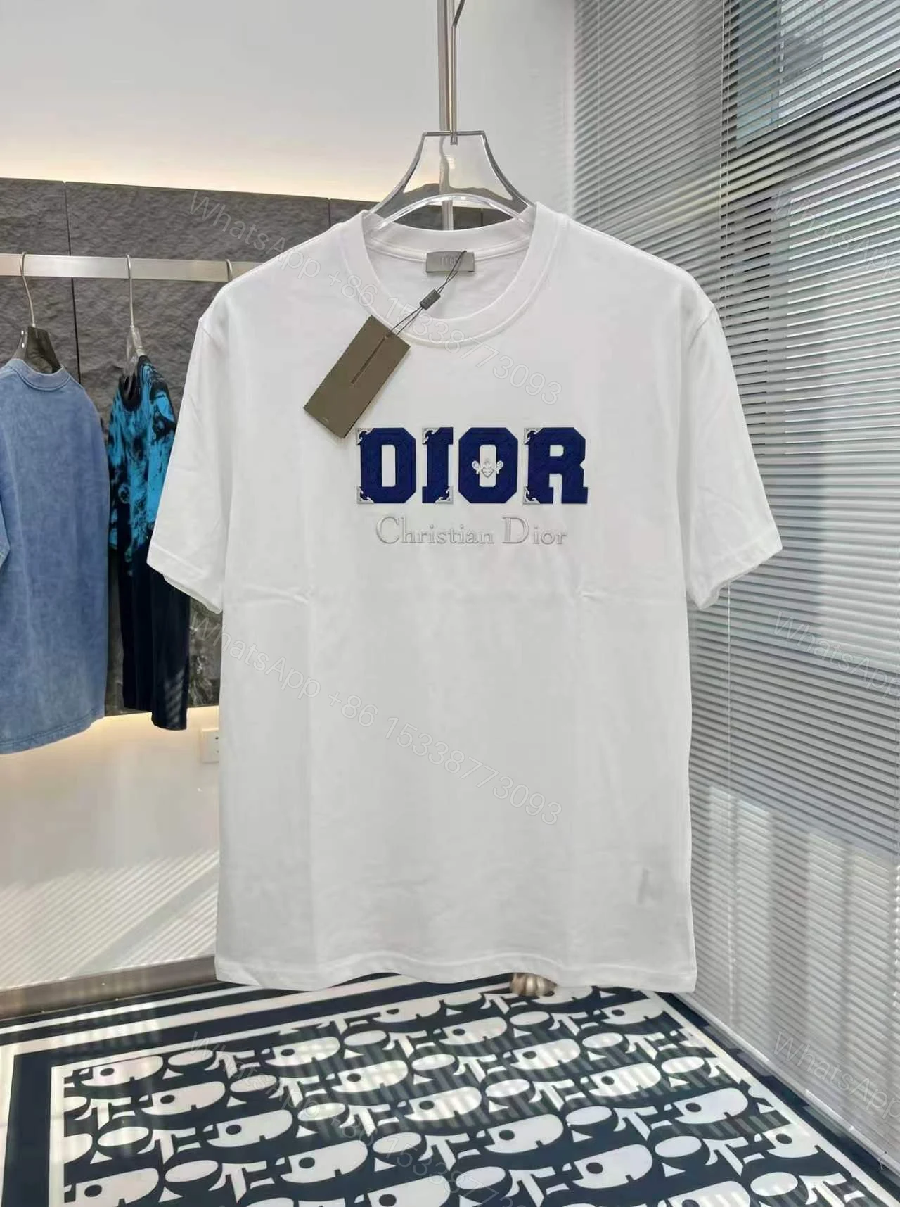 Dior一比一藍色字母刺繡短袖T恤精品休閒百搭款 — view 1