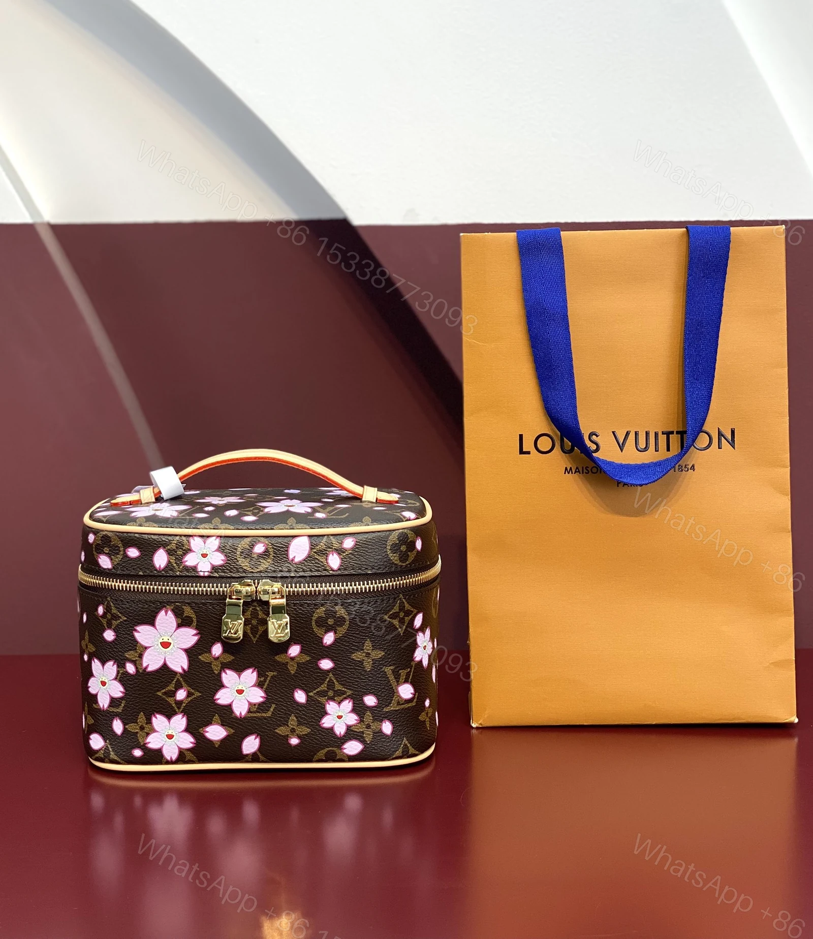 LV高仿M14181櫻花限量化妝箱粉嫩Monogram帆布人氣推薦 — view 1