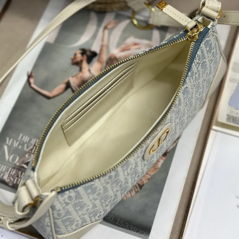 View 5 of 高仿Dior*Montaigne系列S239M925米色印花單肩包Mini免檢版