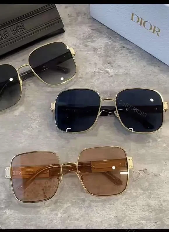 DIOR — view 1