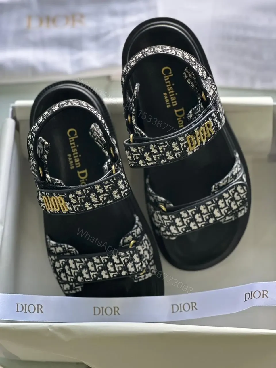 DIOR — view 1